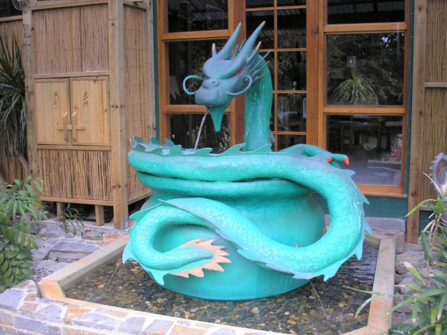 Fibreglass garden statues - Public art sculpture