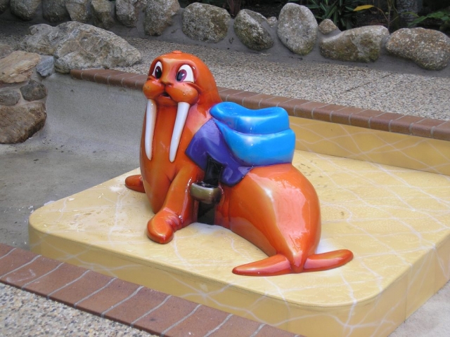 Fibreglass playground animals manufacturer