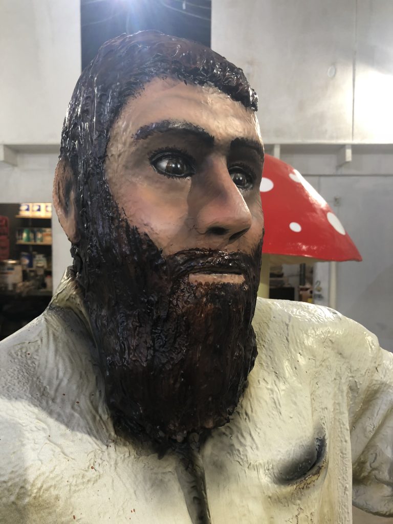 realistic fibreglass people