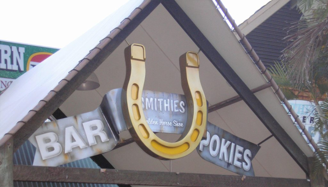 3D shop signage